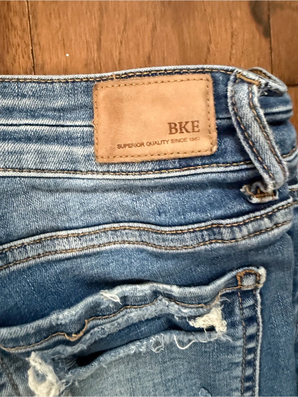 BKE Womens Light Blue Slim Straight Jeans